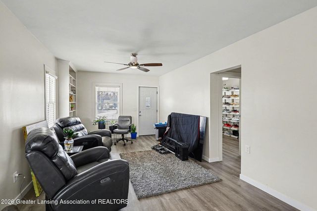 5838 S Martin Luther King Junior Boulevard, Lansing, MI 48911