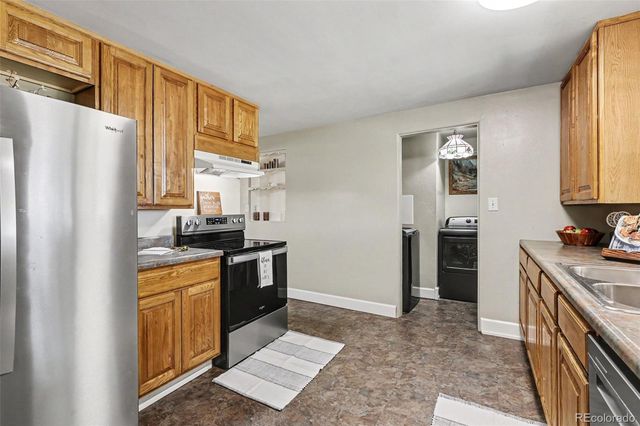 1601 N Dunkirk Street, Aurora, CO 80011