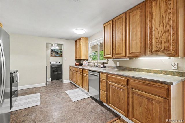 1601 N Dunkirk Street, Aurora, CO 80011