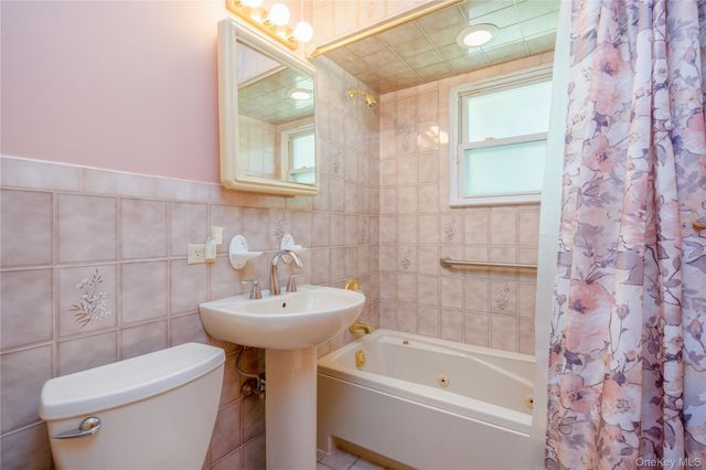 1 Short Street, West Nyack, NY 10994