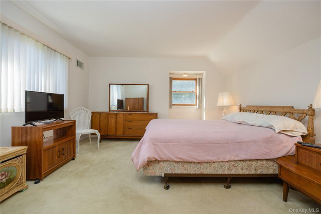 1 Short Street, West Nyack, NY 10994
