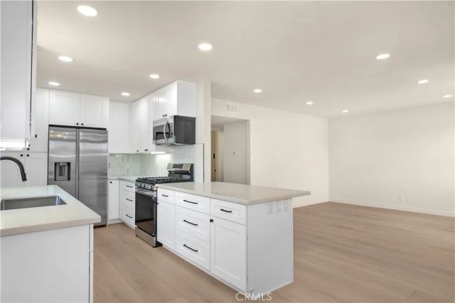 3648 Seaflower Lane, Oceanside, CA 92056