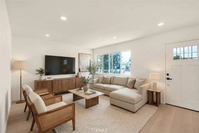 3648 Seaflower Lane, Oceanside, CA 92056