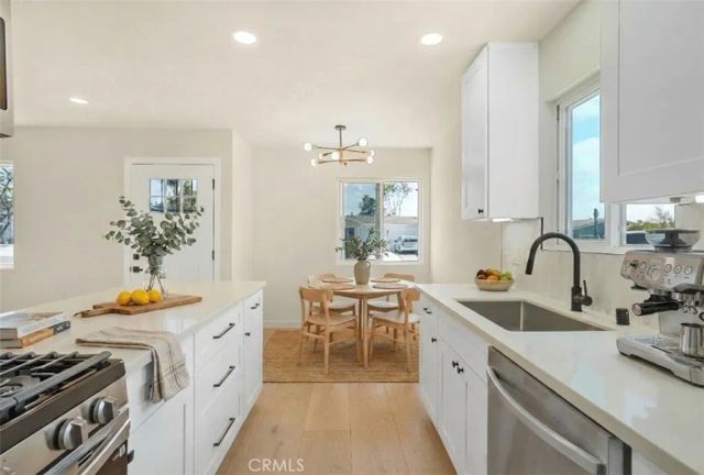 3648 Seaflower Lane, Oceanside, CA 92056