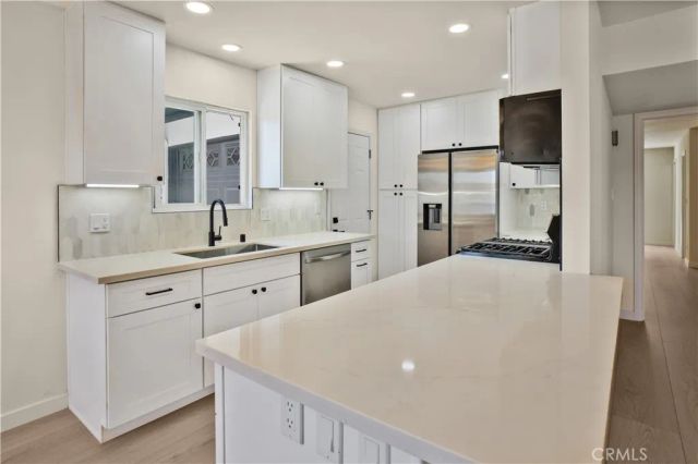 3648 Seaflower Lane, Oceanside, CA 92056