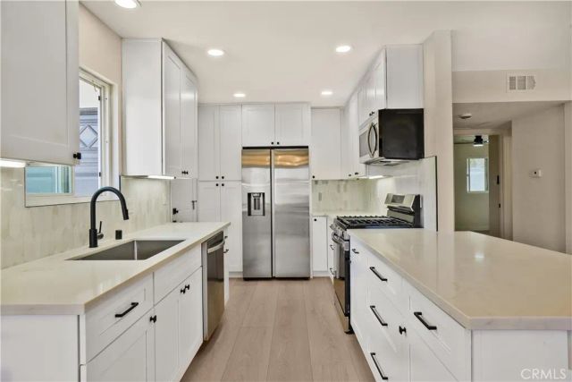 3648 Seaflower Lane, Oceanside, CA 92056
