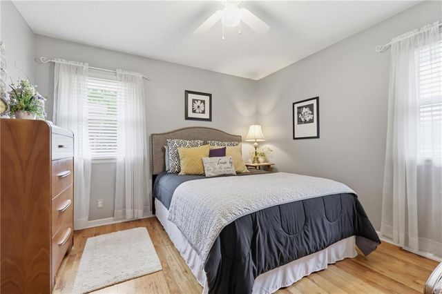 128 Karen Lane, Lansing, KS 66043