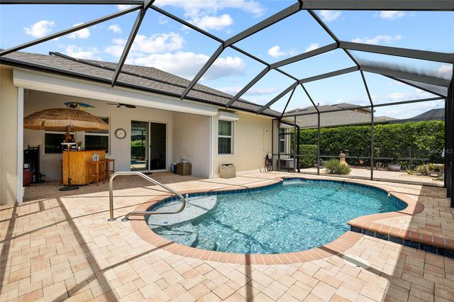 5212 ROSEFINCH PLACE, Lithia, FL 33547