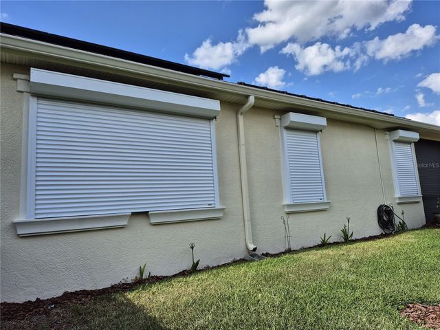 5212 ROSEFINCH PLACE, Lithia, FL 33547