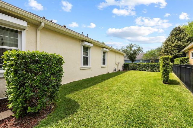 5212 ROSEFINCH PLACE, Lithia, FL 33547
