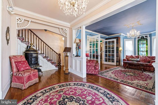 138 E MAIN ST, Luray, VA 22835