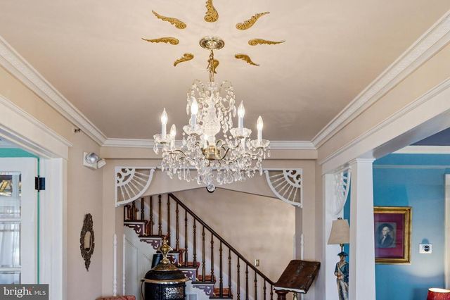 138 E MAIN ST, Luray, VA 22835