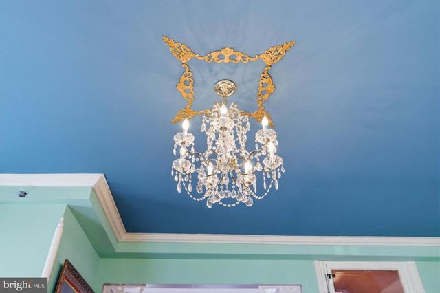 138 E MAIN ST, Luray, VA 22835