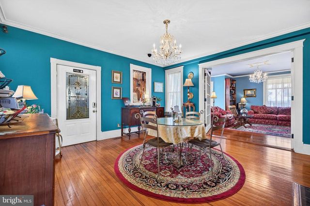 138 E MAIN ST, Luray, VA 22835