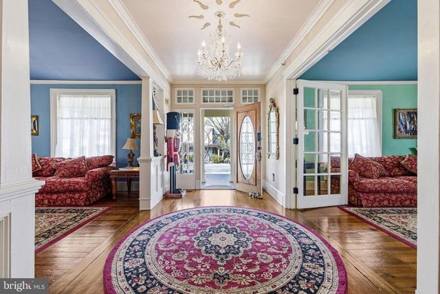 138 E MAIN ST, Luray, VA 22835