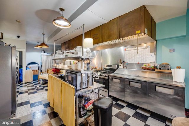 138 E MAIN ST, Luray, VA 22835