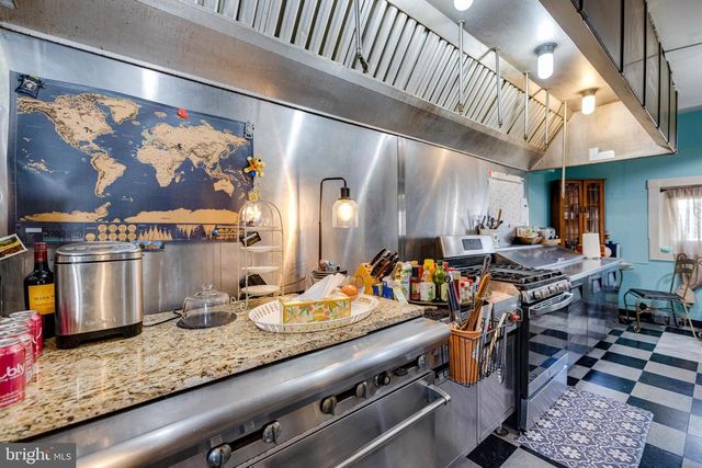 138 E MAIN ST, Luray, VA 22835