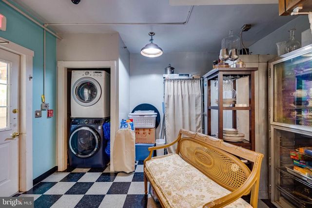 138 E MAIN ST, Luray, VA 22835