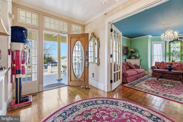 138 E MAIN ST, Luray, VA 22835