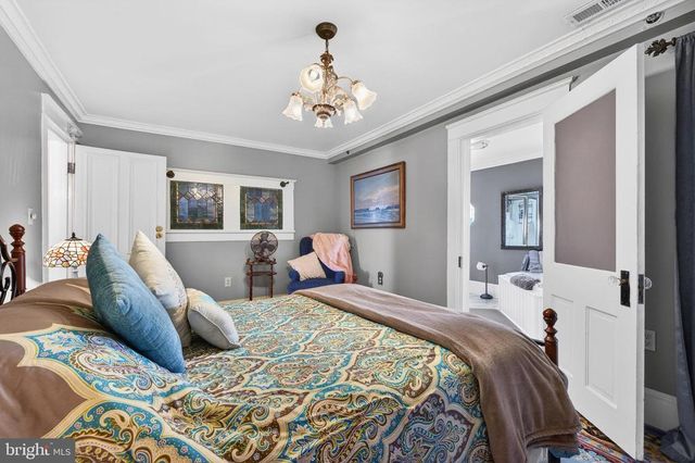 138 E MAIN ST, Luray, VA 22835