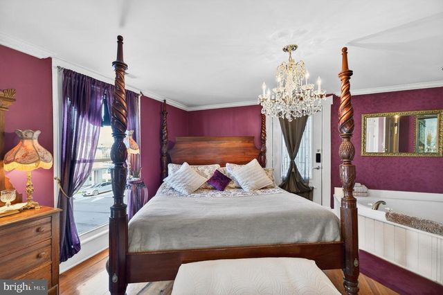 138 E MAIN ST, Luray, VA 22835