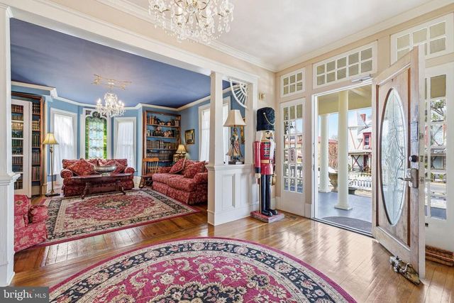 138 E MAIN ST, Luray, VA 22835