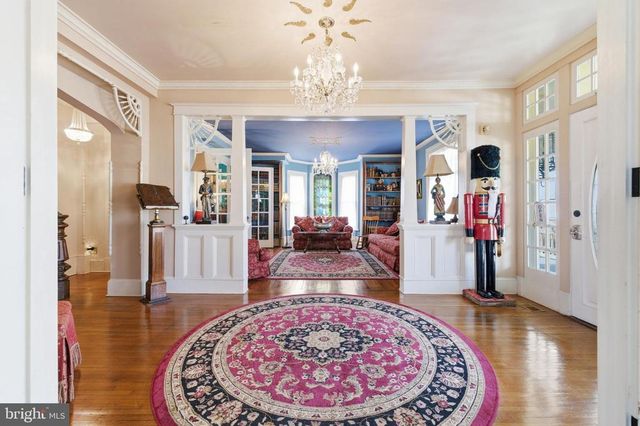 138 E MAIN ST, Luray, VA 22835