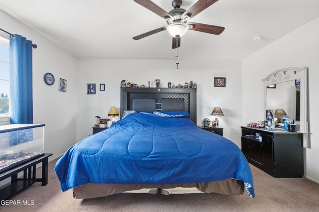 201 Sun View Lane, Horizon City, TX 79928