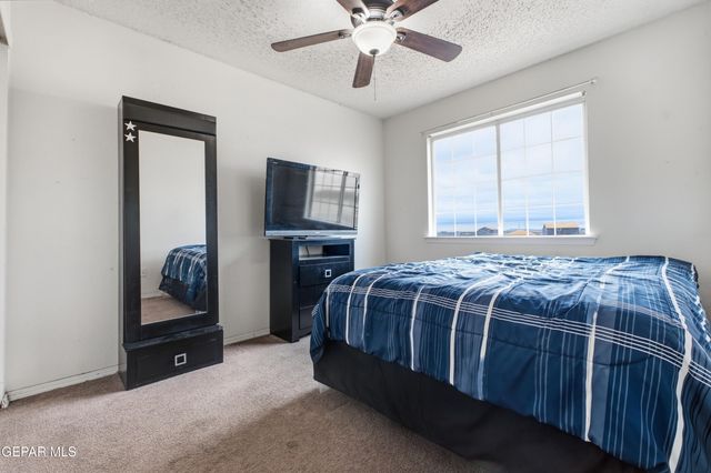 201 Sun View Lane, Horizon City, TX 79928