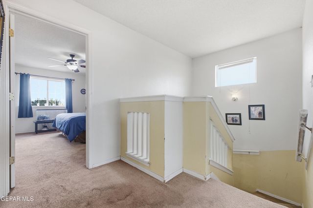 201 Sun View Lane, Horizon City, TX 79928