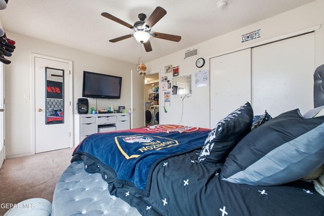 201 Sun View Lane, Horizon City, TX 79928