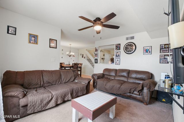 201 Sun View Lane, Horizon City, TX 79928