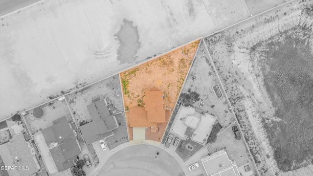 201 Sun View Lane, Horizon City, TX 79928