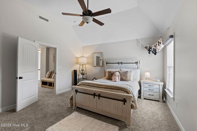 128 Little Bay Drive, Swansboro, NC 28584