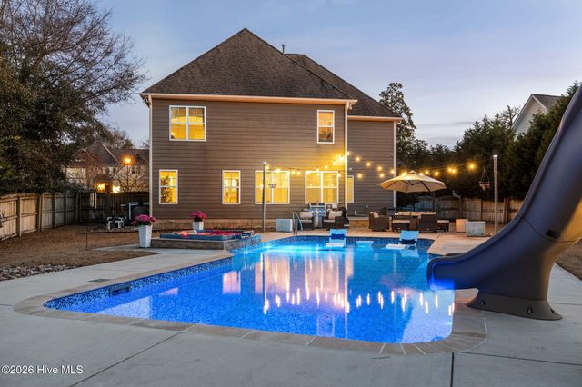 128 Little Bay Drive, Swansboro, NC 28584