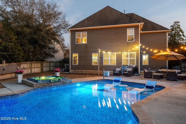 128 Little Bay Drive, Swansboro, NC 28584