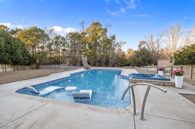 128 Little Bay Drive, Swansboro, NC 28584