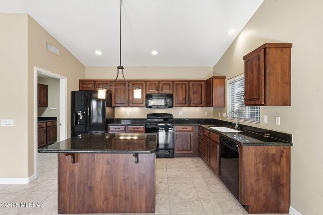 62865 E Silkwood Way, Saddlebrooke, AZ 85739