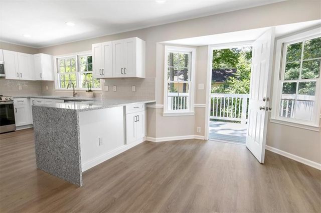 1420 Fieldgreen Overlook, Stone Mountain, GA 30088