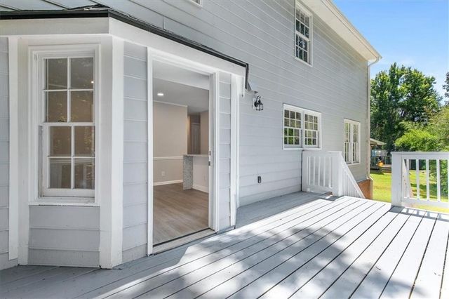 1420 Fieldgreen Overlook, Stone Mountain, GA 30088