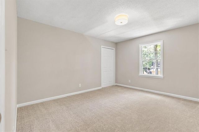 1420 Fieldgreen Overlook, Stone Mountain, GA 30088