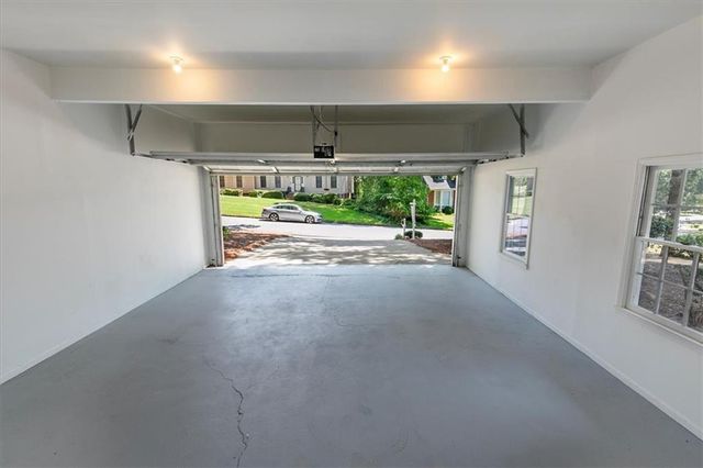 1420 Fieldgreen Overlook, Stone Mountain, GA 30088