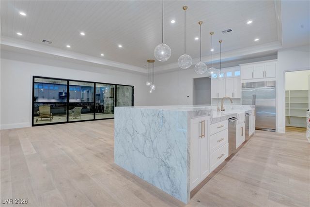 756 Bruce Moorland Street, Las Vegas, NV 89138