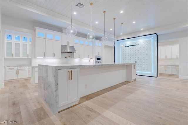 756 Bruce Moorland Street, Las Vegas, NV 89138