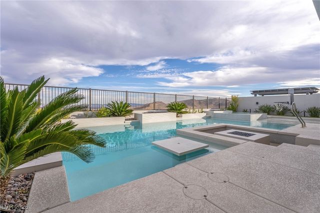 756 Bruce Moorland Street, Las Vegas, NV 89138