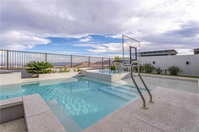 756 Bruce Moorland Street, Las Vegas, NV 89138