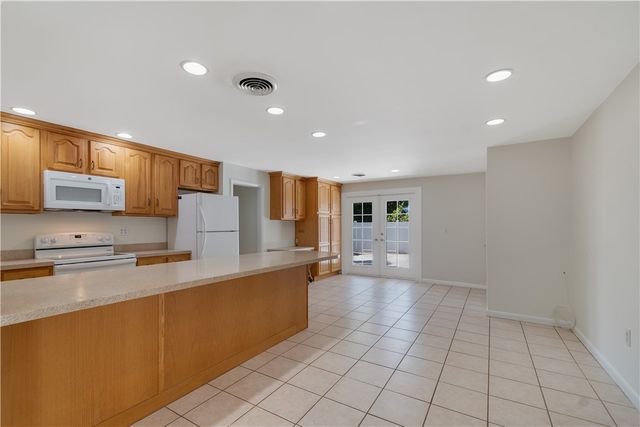 525 Iris Lane, Vero Beach, FL 32963