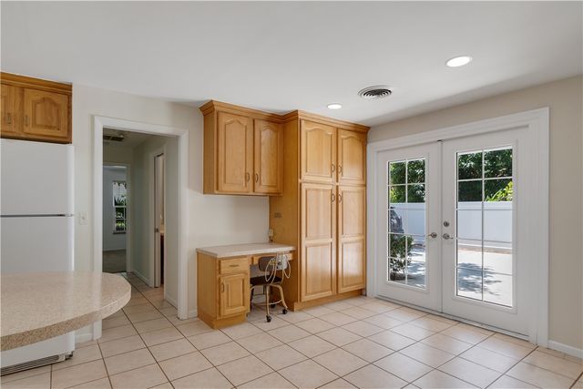 525 Iris Lane, Vero Beach, FL 32963