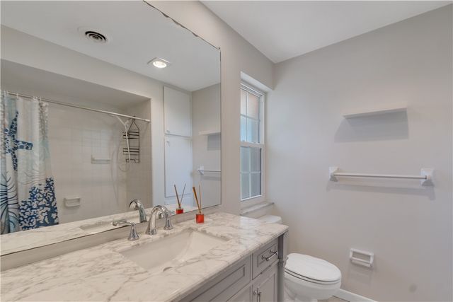525 Iris Lane, Vero Beach, FL 32963