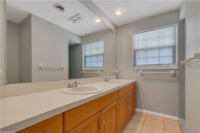 525 Iris Lane, Vero Beach, FL 32963